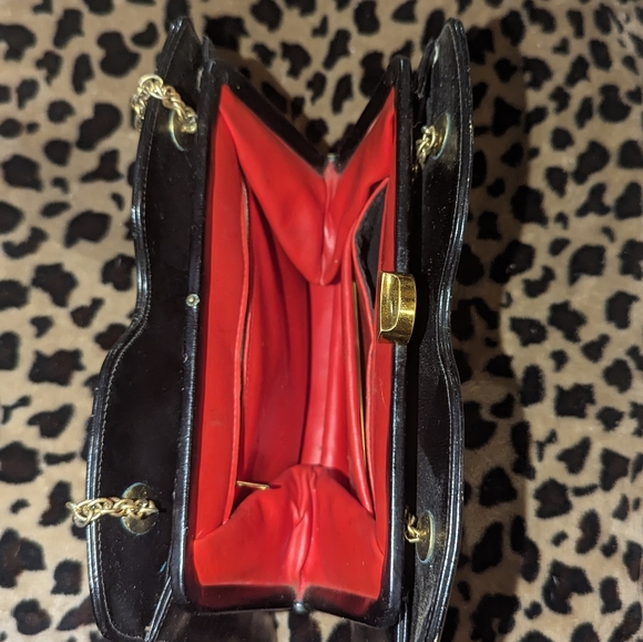 Vintage hard to find Clutch La Mode rich dark satin red lining - Picture 8 of 9